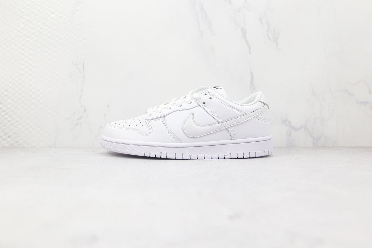 Dunk Low Triple White